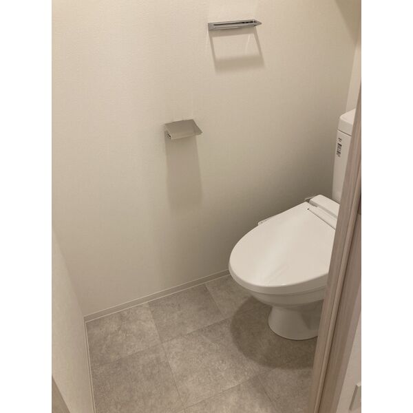 アーバンパーク淡路10階1LDK トイレの画像