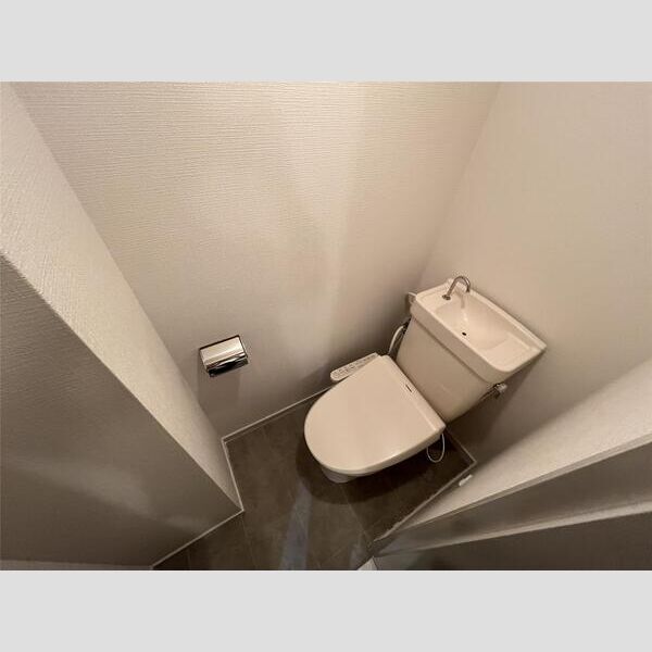緒方第二ハイツ1階2LDK トイレの画像