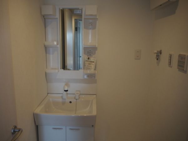 mon reve3階1LDK 洗面所の画像