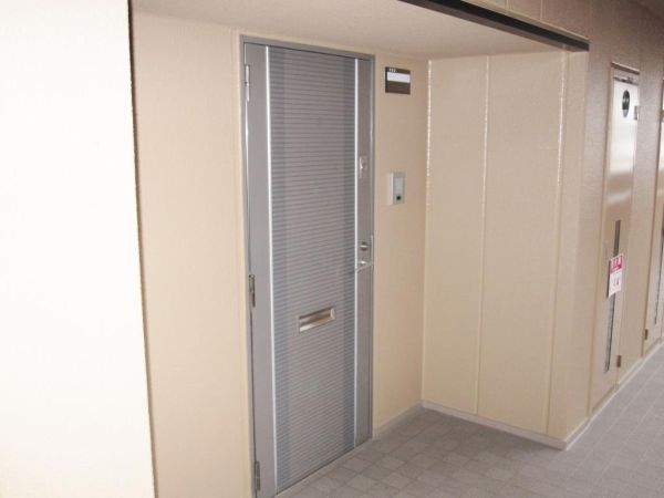 コンコードトキワ2階2LDK 玄関の画像