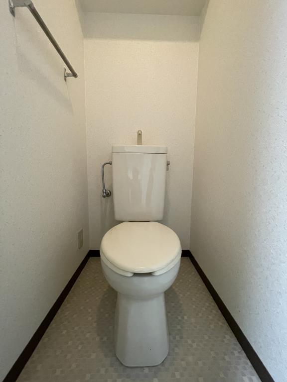 イーストコーストヴィラ2階1DK トイレの画像