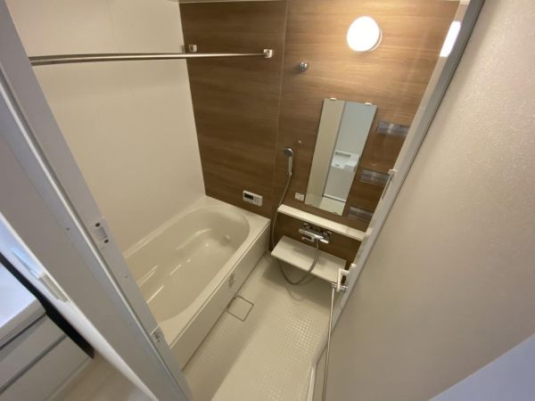 KG ソフィア アベノ播磨町5階1LDK お風呂の画像