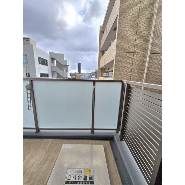 プレサンス北浜オリジン04階1LDK ベランダの画像