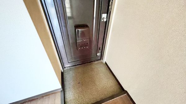 サニーハイツタカヨシ5階1R 玄関の画像