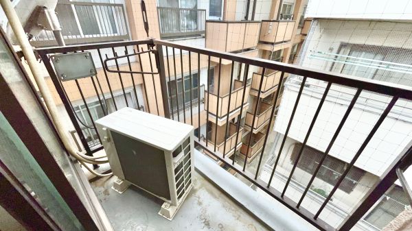 サニーハイツタカヨシ5階1R ベランダの画像