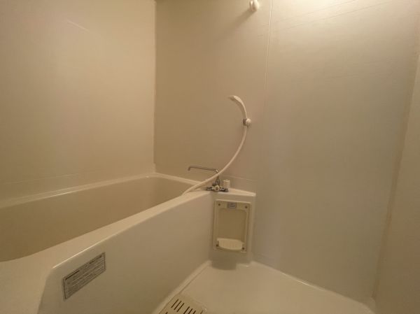 SNTハウス2階1DK お風呂の画像