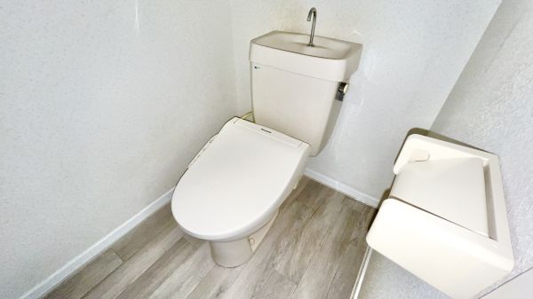 シャトーみかげ3階2LDK トイレの画像