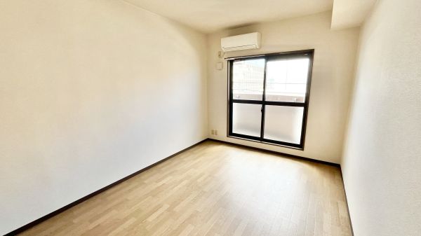 ラフィーネ北島4階1K 部屋①の画像