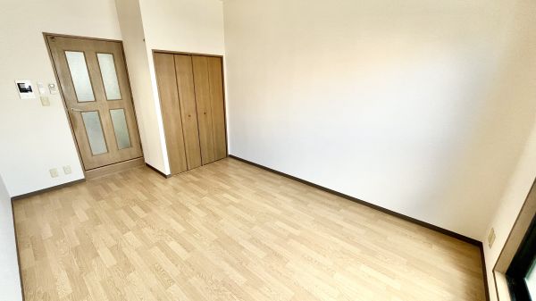 ラフィーネ北島4階1K 部屋②の画像