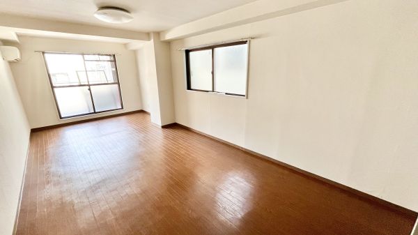 オズレジデンス玉出3階1DK 部屋①の画像