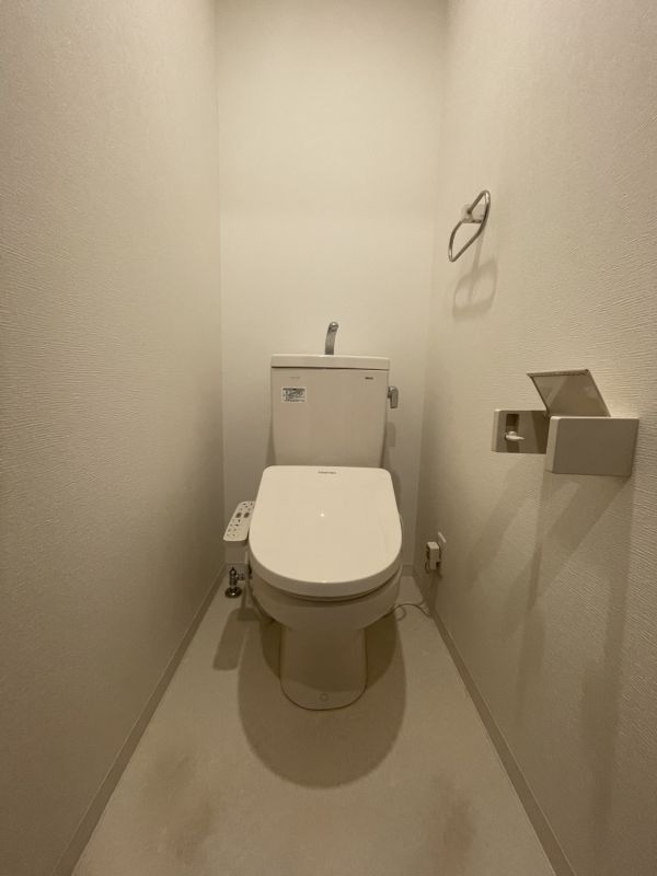 ベリーウェル京橋2階1K トイレの画像