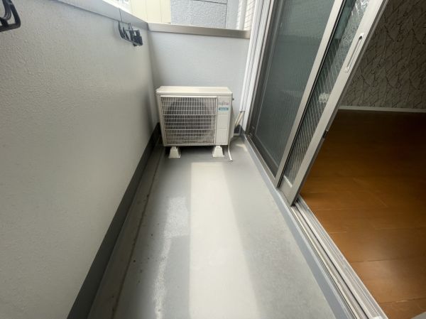 ベリーウェル京橋2階1K ベランダの画像