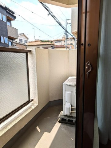 家暮楽とねやま坂2階1R ベランダの画像
