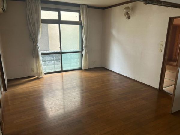 洲本市新村　一戸建住宅2階4LDK以上 部屋①の画像