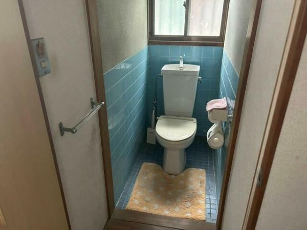 洲本市新村　一戸建住宅2階4LDK以上 トイレの画像