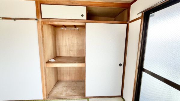 ベルメゾン玉出5階2DK 収納の画像