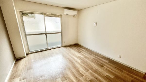EST玉出1階1K 部屋①の画像