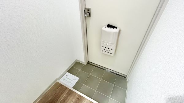 EST玉出2階1K 玄関の画像