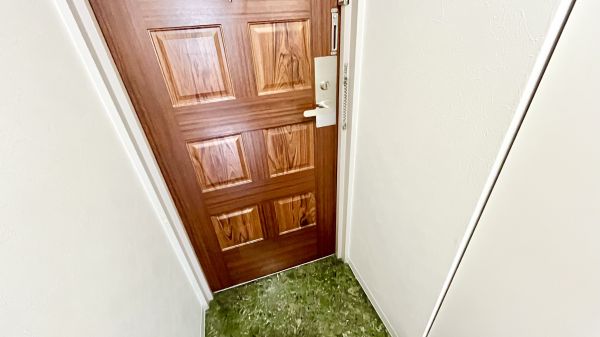 パラドール北加賀屋2階1R 玄関の画像