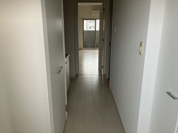ルクレ京橋8階1K 玄関の画像