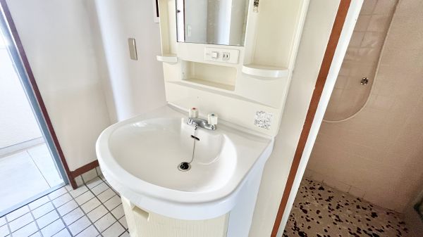 トーカイプラザ壱号館3階2DK 洗面所の画像