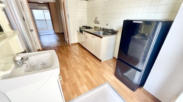 トーカイプラザ弐号館2階2DK リビングの画像