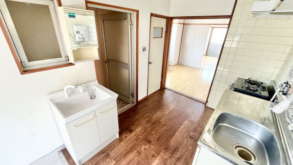 トーカイプラザ弐号館3階2DK リビングの画像