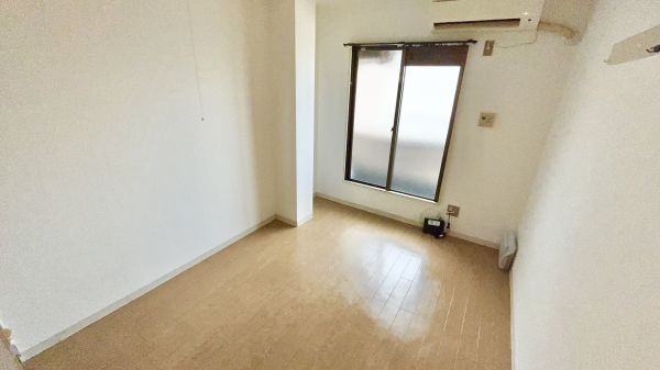 玉出西1024マンション3階1R 部屋①の画像