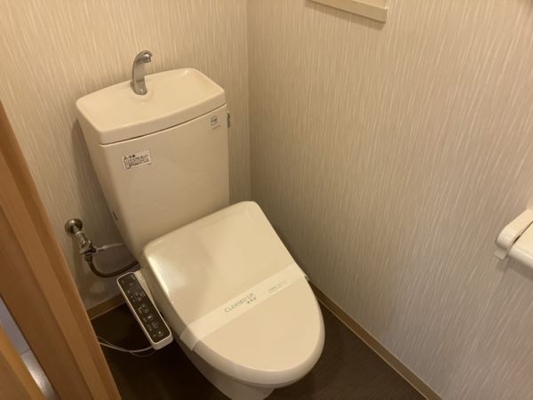 ラルゴ・コート1階3LDK トイレの画像