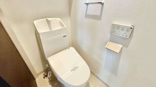 わいわいロード粉浜3階2DK トイレの画像