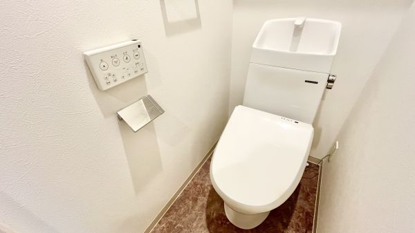 F asecia scelto1階1LDK トイレの画像