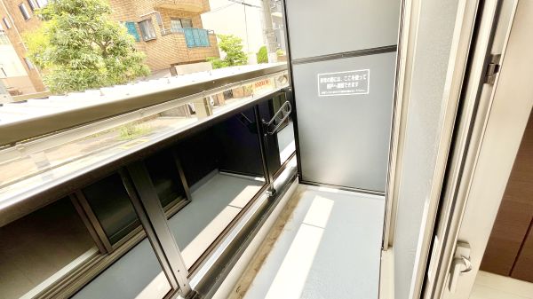 F asecia scelto1階1LDK ベランダの画像