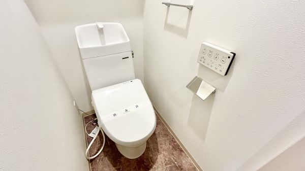 F asecia scelto1階1LDK トイレの画像