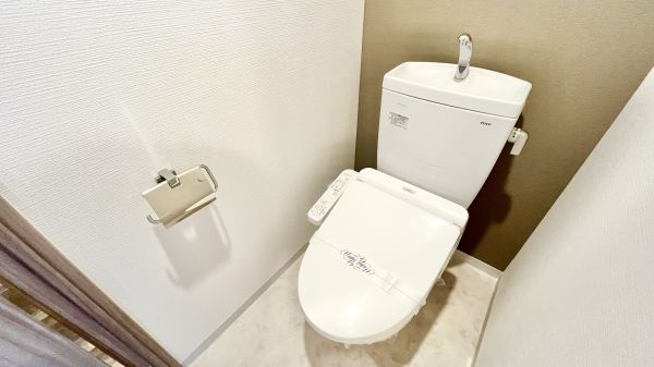 RaysProduct西住之江adamU2階1K トイレの画像