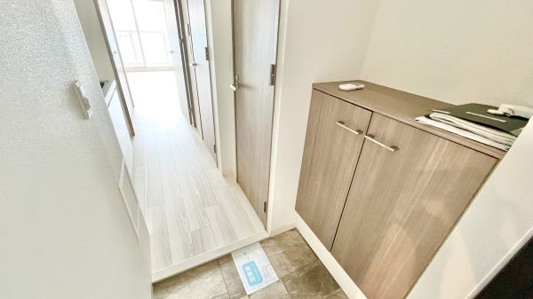 RaysProduct西住之江adamU8階1K 玄関の画像