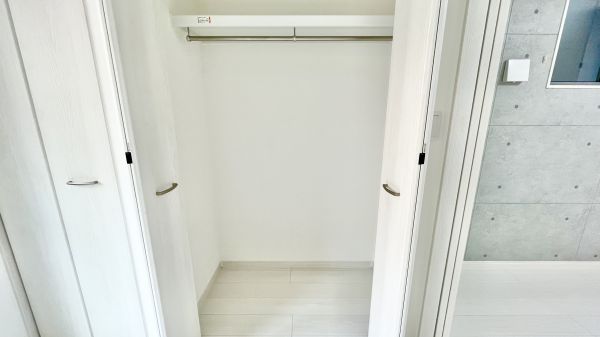 アバンティオ西住之江1階1LDK 収納の画像