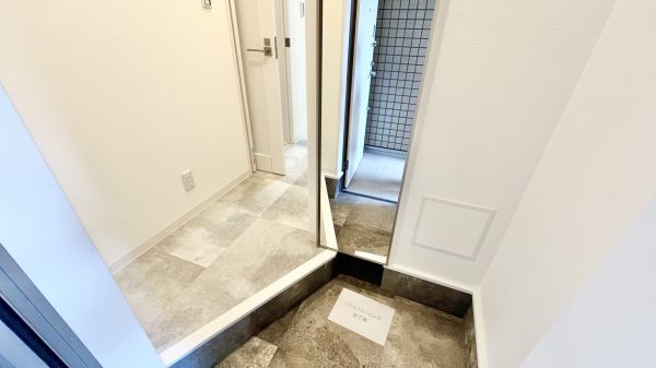 エルサ住之江1階1DK 玄関の画像