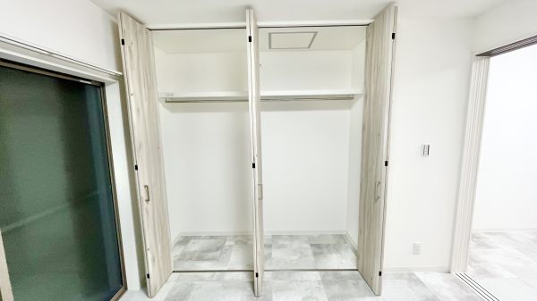 エルサ住之江1階1DK 収納の画像
