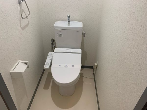 ベルク御殿山5階3LDK トイレの画像