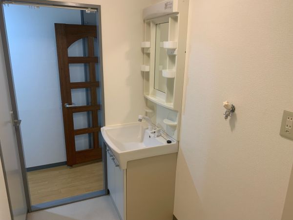 ベルク御殿山5階3LDK 洗面所の画像