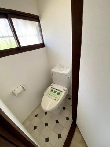 野間5丁目戸建て2階2LDK トイレの画像