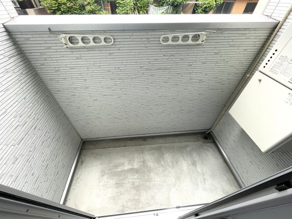 M.R.プレミア1階1R ベランダの画像