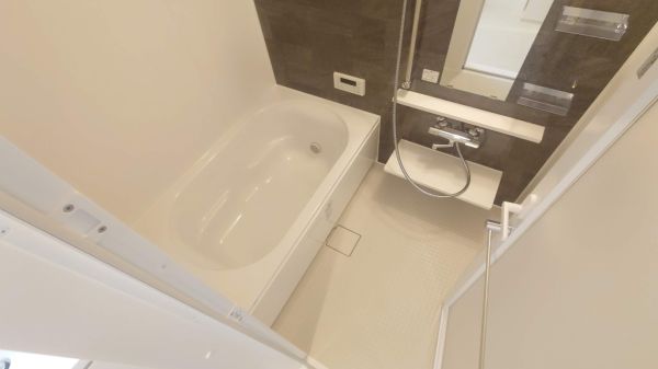 Avenir3階1LDK お風呂の画像