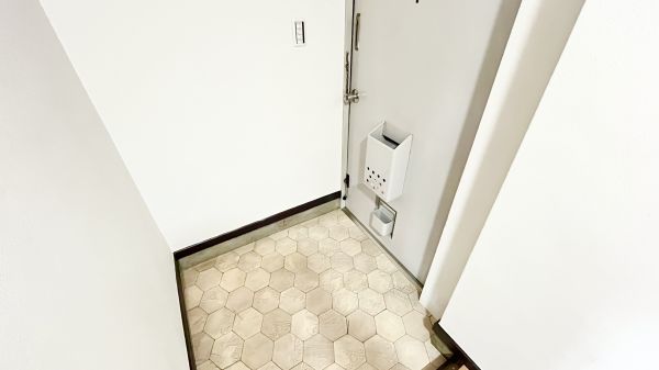 帝塚山中央マンション3階1LDK 玄関の画像