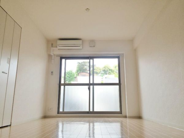 ルミナスビラ石橋4階1DK リビングの画像