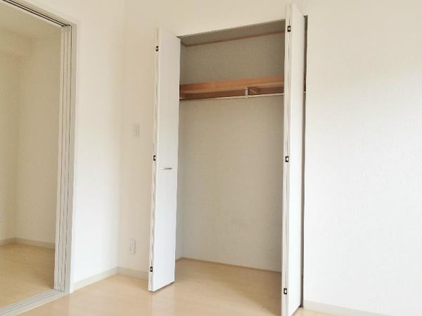 ルミナスビラ石橋4階1DK 収納の画像