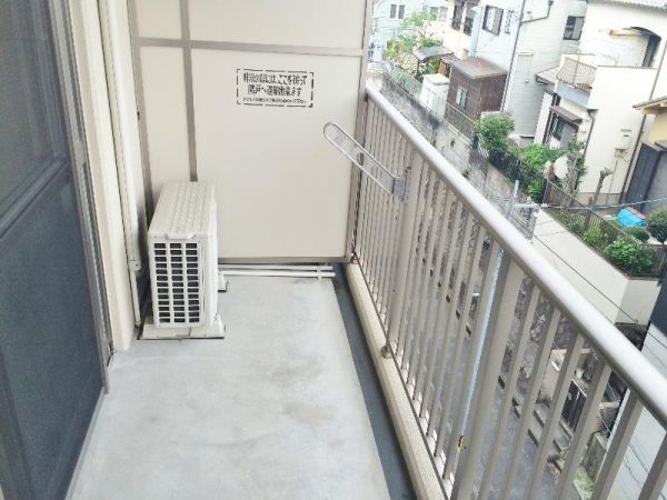 ルミナスビラ石橋4階1DK ベランダの画像