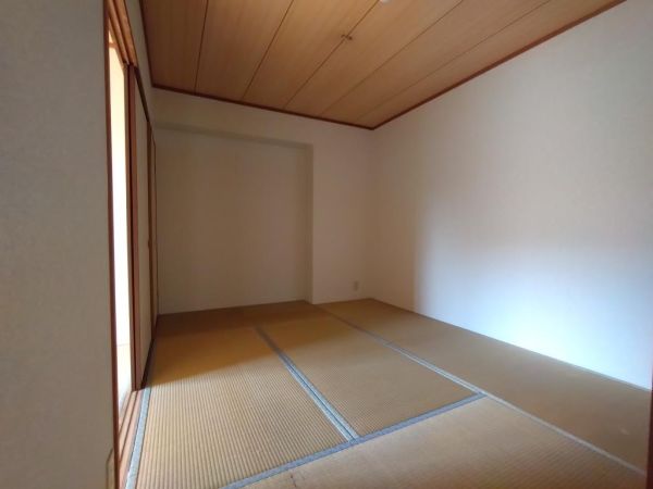 アルブル2階3LDK 部屋②の画像