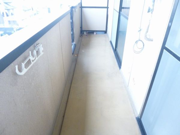 エクセレンス2階3LDK ベランダの画像