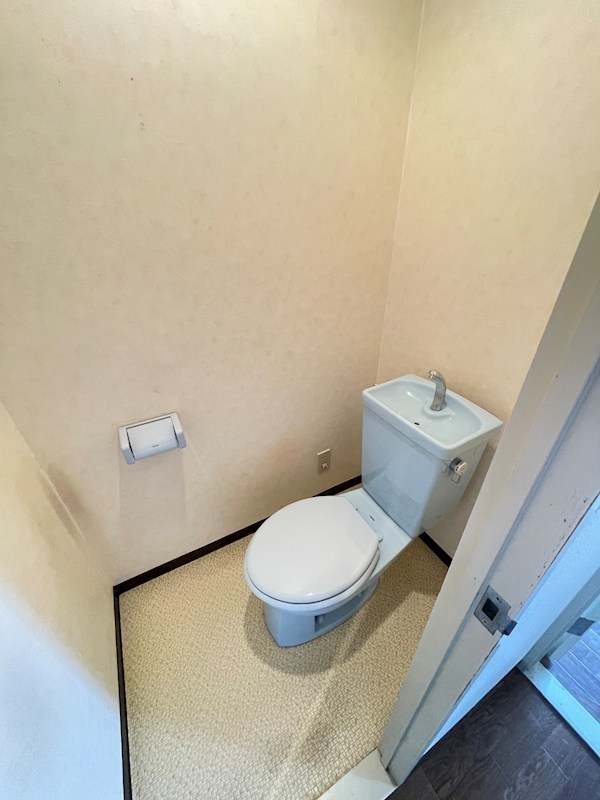 城賀パレス3階4LDK以上 トイレの画像